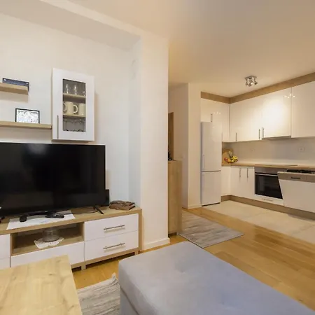 Apartment Lille Makarska